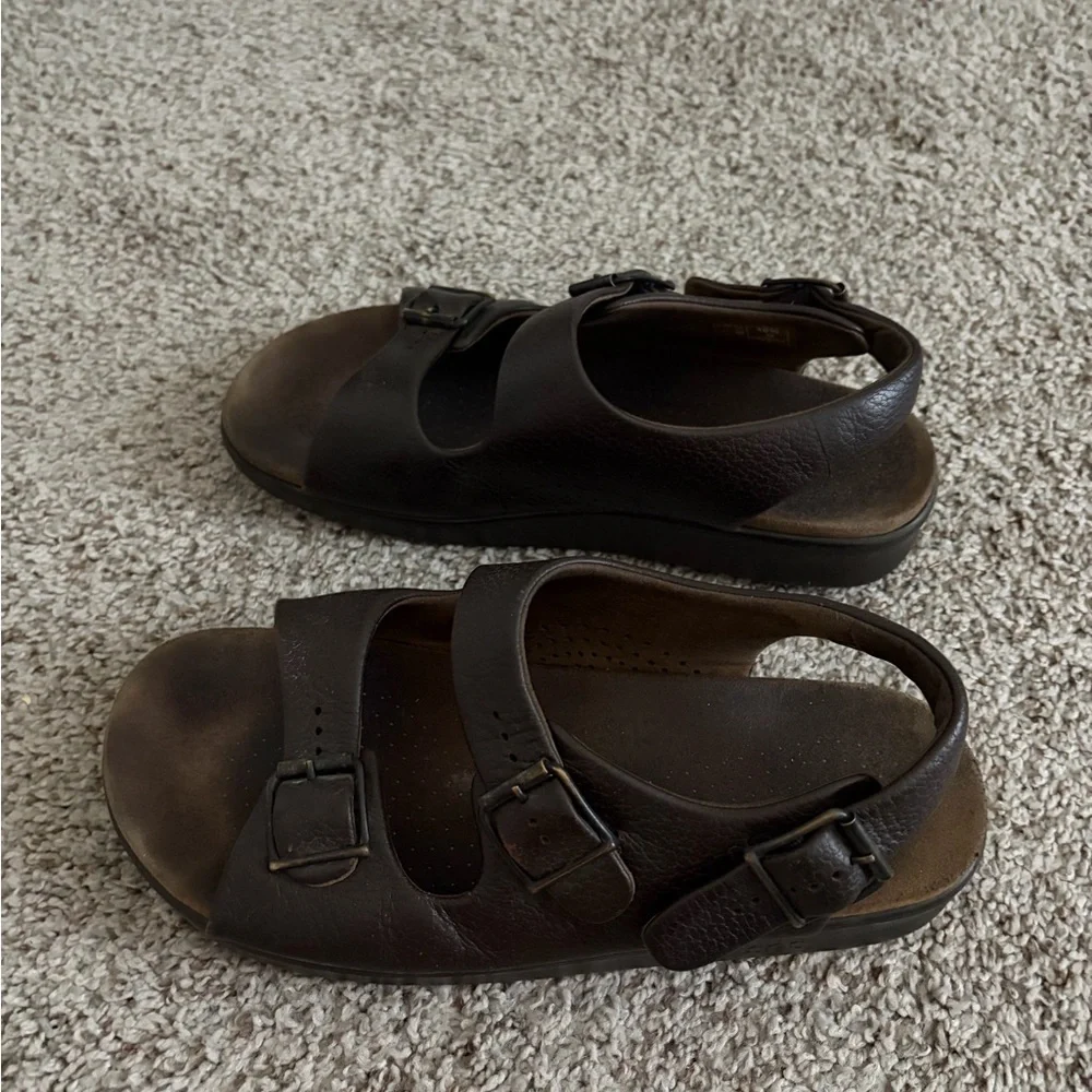 SAS Men's Dark Brown Double-Strap Buckle Sandals